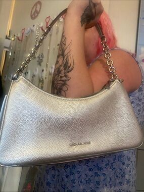 Michael Kors Metallic Silver Pebbled Shoulder Hobo